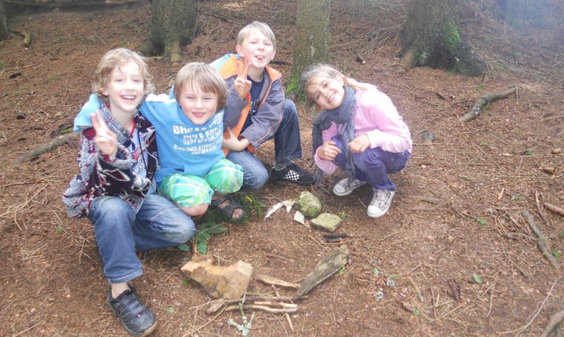 Spielende Kinder